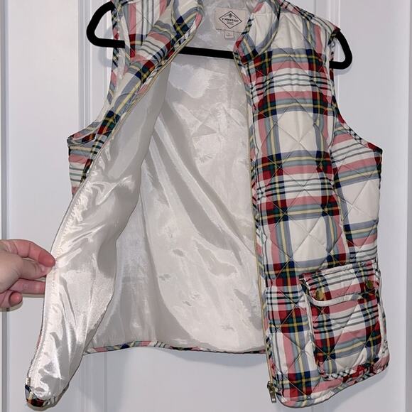 St. John's Bay Quilted Plaid Vest - Picture 4 of 11